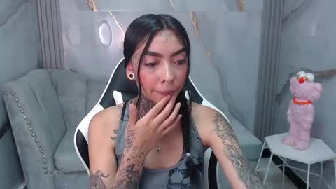 ashley_blum_v online show from 09/15/25, 07:47