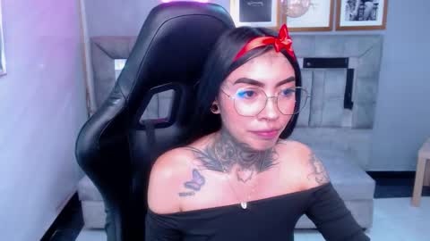ashley_blum_v online show from 09/17/25, 07:48