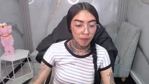 ashley_blum_v online show from 10/30/25, 01:12