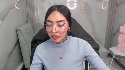 ashley_blum_v online show from 11/29/25, 01:14