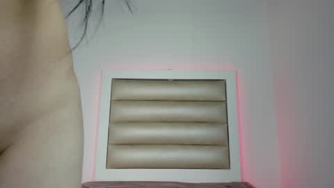 ashley_js online show from 11/28/25, 07:00