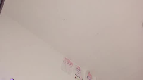 ashley_js online show from 04/28/26, 05:29
