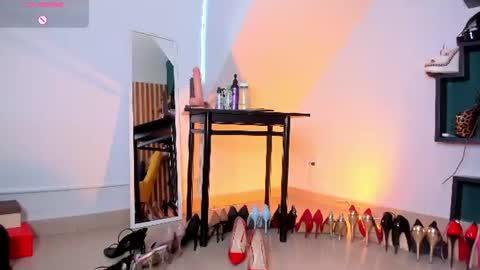 ashley_leon_ online show from 07/28/26, 04:39