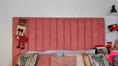 ashley_ollsen online show from 12/18/25, 03:01