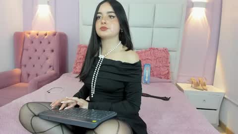 ashley_petit online show from 05/10/26, 01:05