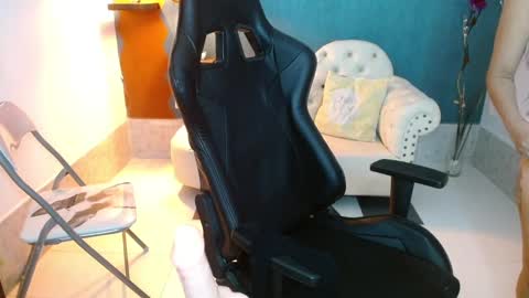 ashley online show from 02/19/25, 12:14