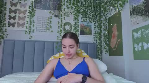 Snapshot of ashley_tempt chatting on 09/14/25, 04:17 Ashle online show from 09/14/25, 04:17