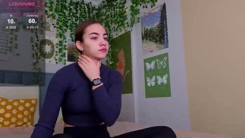 Snapshot of ashley_tempt chatting on 10/15/25, 04:23 Ashle online show from 10/15/25, 04:23