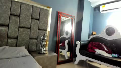 Snapshot of ashleyjonnees chatting on 03/19/26, 05:55 ASHLEY My schedule 600 - 1400 GMT -5 online show from 03/19/26, 05:55
