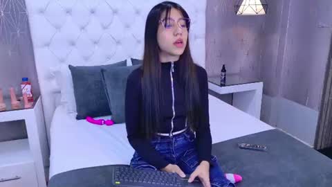 AshleyRoberh online show from 06/17/26, 03:31