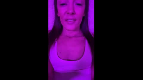 Ashley online show from 10/12/25, 04:50