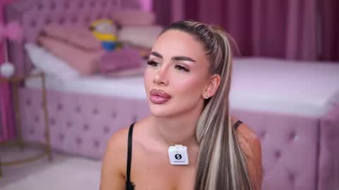 Ashley online show from 10/06/25, 02:25