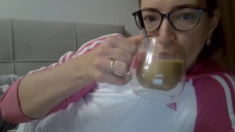 Ashley online show from 10/06/25, 05:27