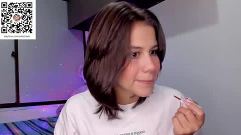 Snapshot of ashleytravis_ chatting on 02/03/25, 03:53 online show from 02/03/25, 03:53