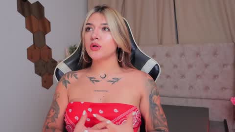 Ashley Lauren online show from 12/06/24, 04:03