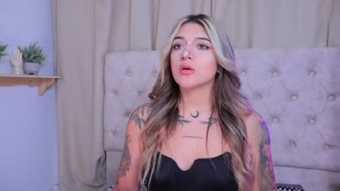 Ashley Lauren online show from 12/16/24, 04:02