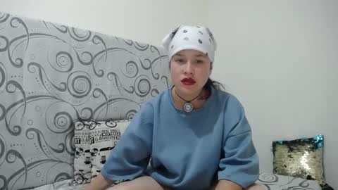 Snapshot of ashly_93 chatting on 12/18/24, 04:09 engel online show from 12/18/24, 04:09