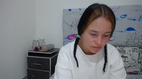 Snapshot of ashly_93 chatting on 02/03/25, 08:46 engel online show from 02/03/25, 08:46