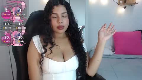 ashly online show from 02/04/25, 01:48