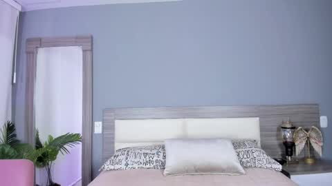 Ashly online show from 10/25/25, 03:58