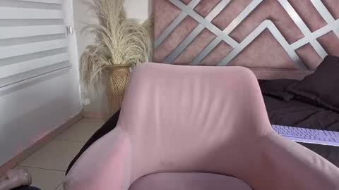 Snapshot of ashly_jones_ chatting on 02/03/26, 06:22 ashly_jones_ online show from 02/03/26, 06:22