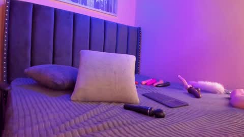 ashlye_miller_ online show from 12/15/24, 07:13