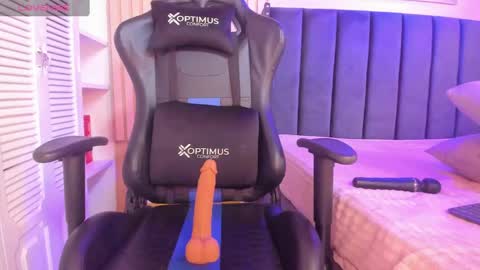 ashlye_miller_ online show from 12/17/24, 06:45