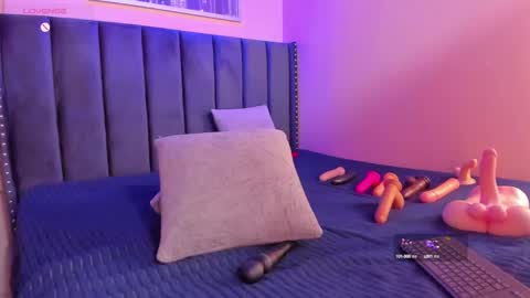 ashlye_miller_ online show from 02/25/25, 07:09