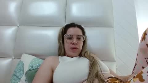 AshlyMoon online show from 12/11/24, 12:23