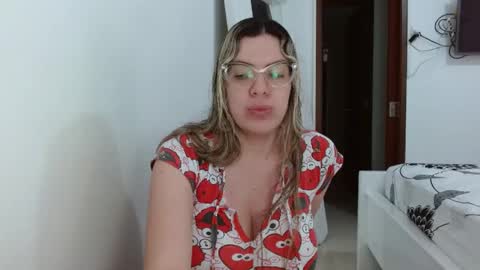 AshlyMoon online show from 01/06/25, 05:49