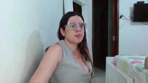 AshlyMoon online show from 05/15/26, 10:50