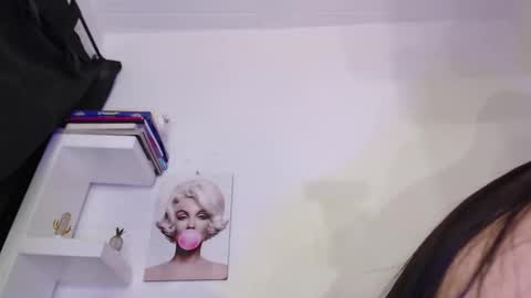 Snapshot of ashlyvesneva chatting on 02/06/25, 12:00  Ashly online show from 02/06/25, 12:00