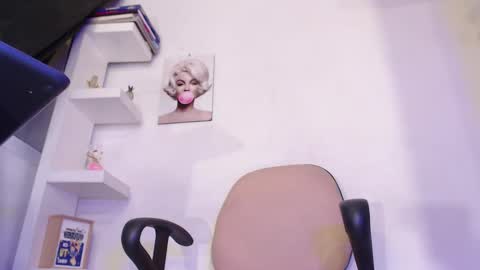 Snapshot of ashlyvesneva chatting on 02/08/25, 09:57  Ashly online show from 02/08/25, 09:57