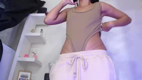 Snapshot of ashlyvesneva chatting on 09/15/25, 09:37  Ashly online show from 09/15/25, 09:37