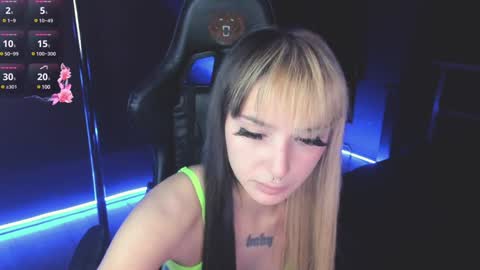 Snapshot of ashmila chatting on 01/28/25, 02:43 Mila online show from 01/28/25, 02:43