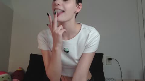 Ash online show from 12/19/24, 07:40