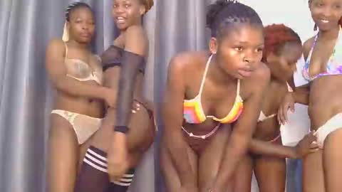 Snapshot of ashrine_ chatting on 05/31/26, 06:42 ashrine online show from 05/31/26, 06:42