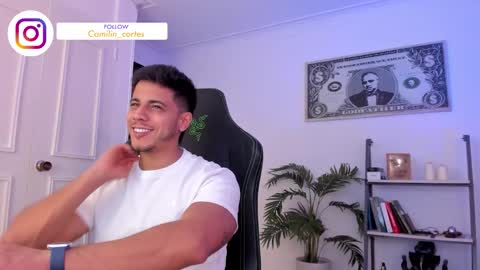 Snapshot of ashton_coleman_ chatting on 11/10/25, 03:49 my name real is camilo online show from 11/10/25, 03:49