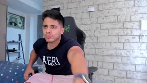 Snapshot of ashton_coleman_ chatting on 12/01/25, 07:19 my name real is camilo online show from 12/01/25, 07:19