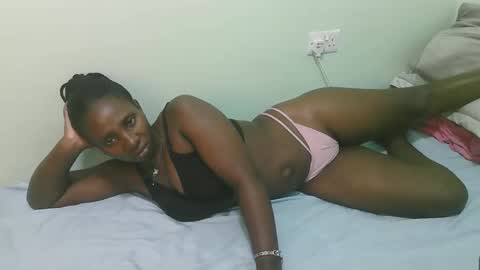 Snapshot of ashyneil_ chatting on 05/27/26, 01:57 ashyneil_ online show from 05/27/26, 01:57