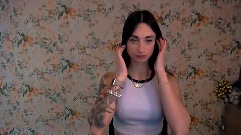 asia_n_ online show from 02/13/25, 07:24