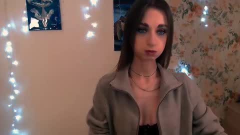 asia_n_ online show from 12/01/25, 10:53