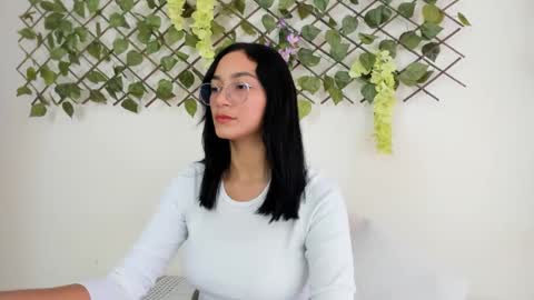 Camila online show from 10/08/25, 02:25