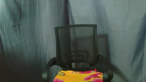 Snapshot of asian_angelcumster chatting on 11/17/25, 11:43 asian_angelcumster online show from 11/17/25, 11:43