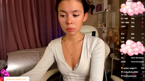 adeline online show from 10/03/25, 04:26