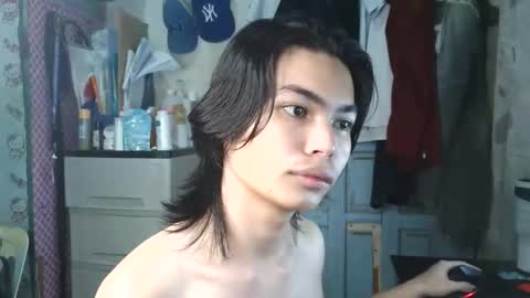 asian_babyboi online show from 10/10/25, 06:56