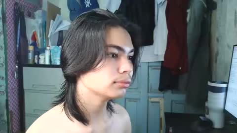 asian_babyboi online show from 10/11/25, 03:39