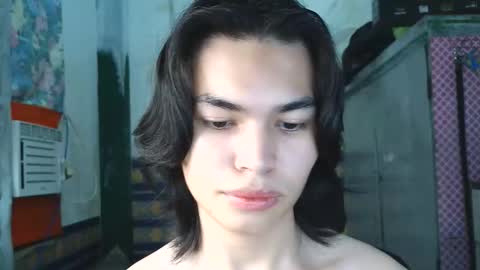 asian_babyboi online show from 12/19/25, 10:28
