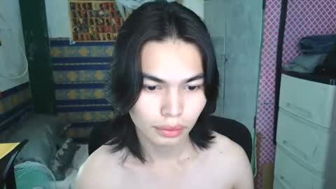 Snapshot of asian_babyboi chatting on 12/23/25, 04:54 asian_babyboi online show from 12/23/25, 04:54