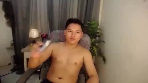 Snapshot of asian_handsomexx chatting on 10/26/25, 07:47 asian_handsomexx online show from 10/26/25, 07:47